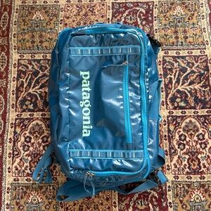 Patagonia Black Hole Mini MLC 26L Stellar Blue Discontinued